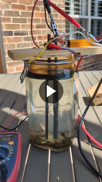 Water electrolysis in action when plugging in the rheostat